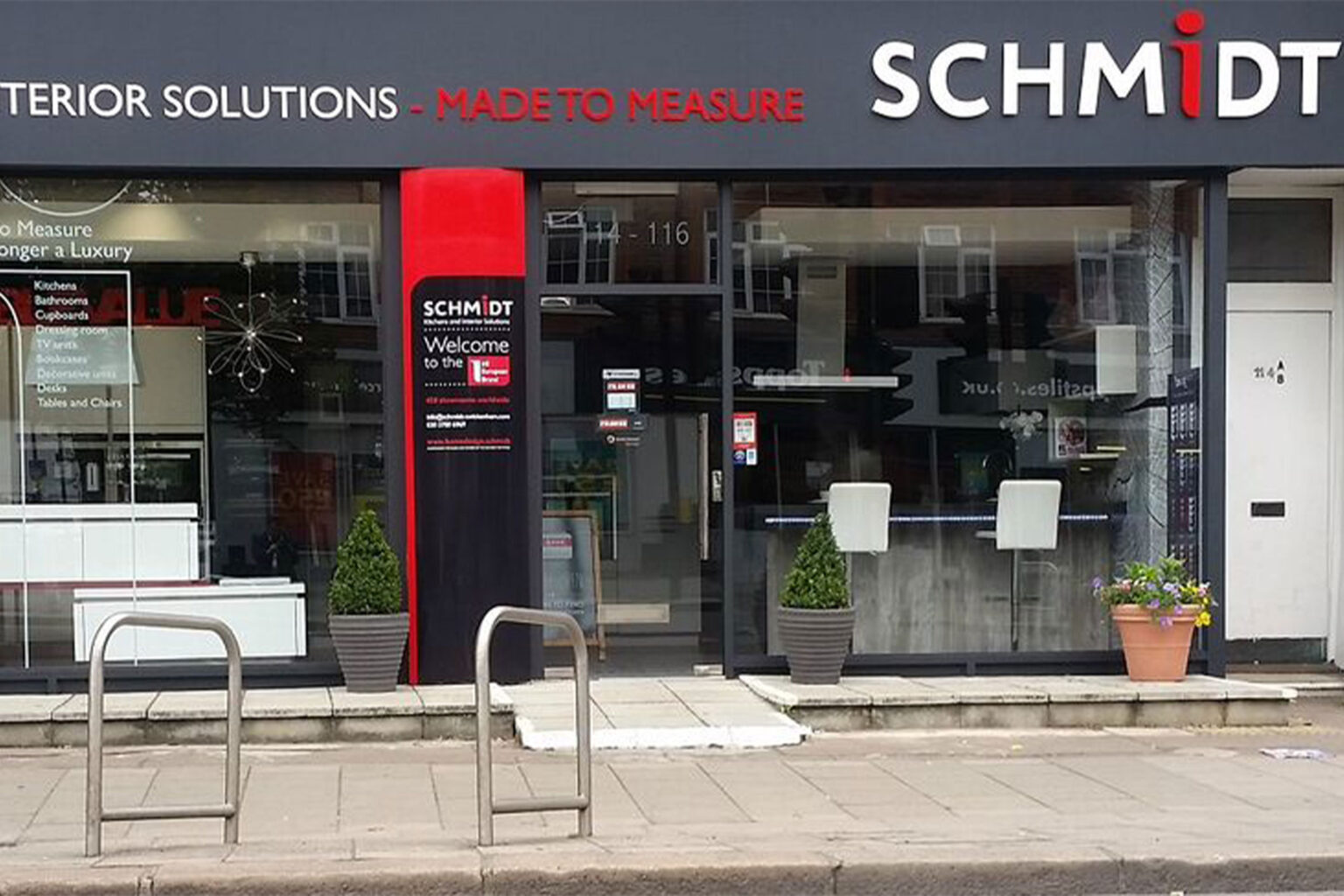 Kitchen Showroom Twickenham SCHMIDT fitted kitchen, wardrobe