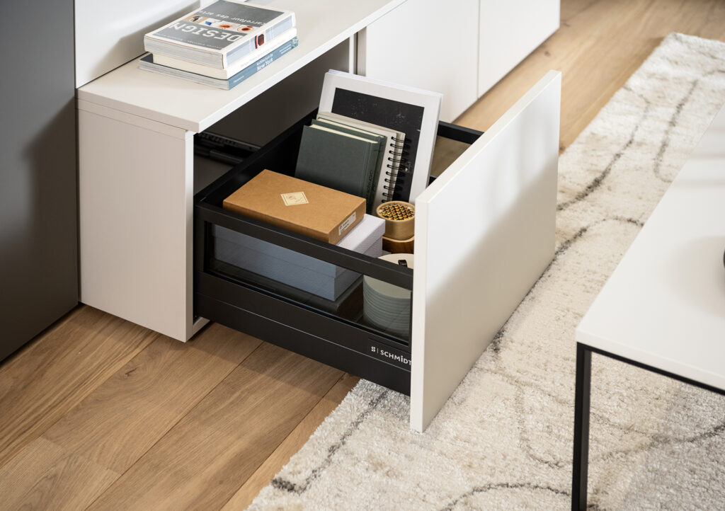 Schmidt tvunit drawers