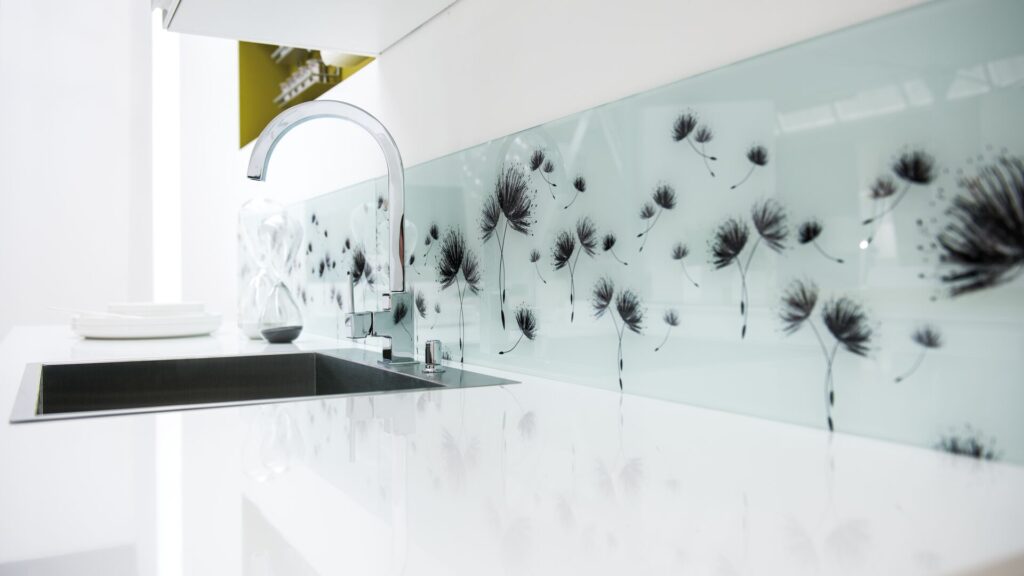 Printed glass splashback