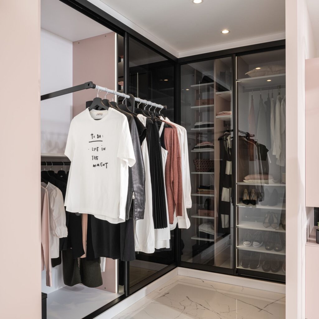 Fitted wardrobe and dressing rooms for your interior SCHMIDT